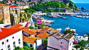 Η Ρωσία διέλυσε τον τουρκικό τουρισμό – Στο “σφυρί” 908 ξενοδοχεία στα παράλια του Αιγαίου